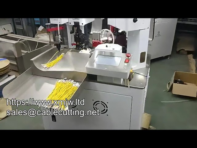 全自動ダブルヘッド電線加工機｜銅線の切断・被覆剥離・端子圧着を一貫処理
