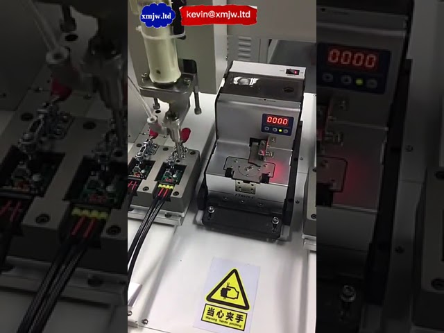 ロボット用全自動電動ドライバー | 組立ラインのネジ締め自動化