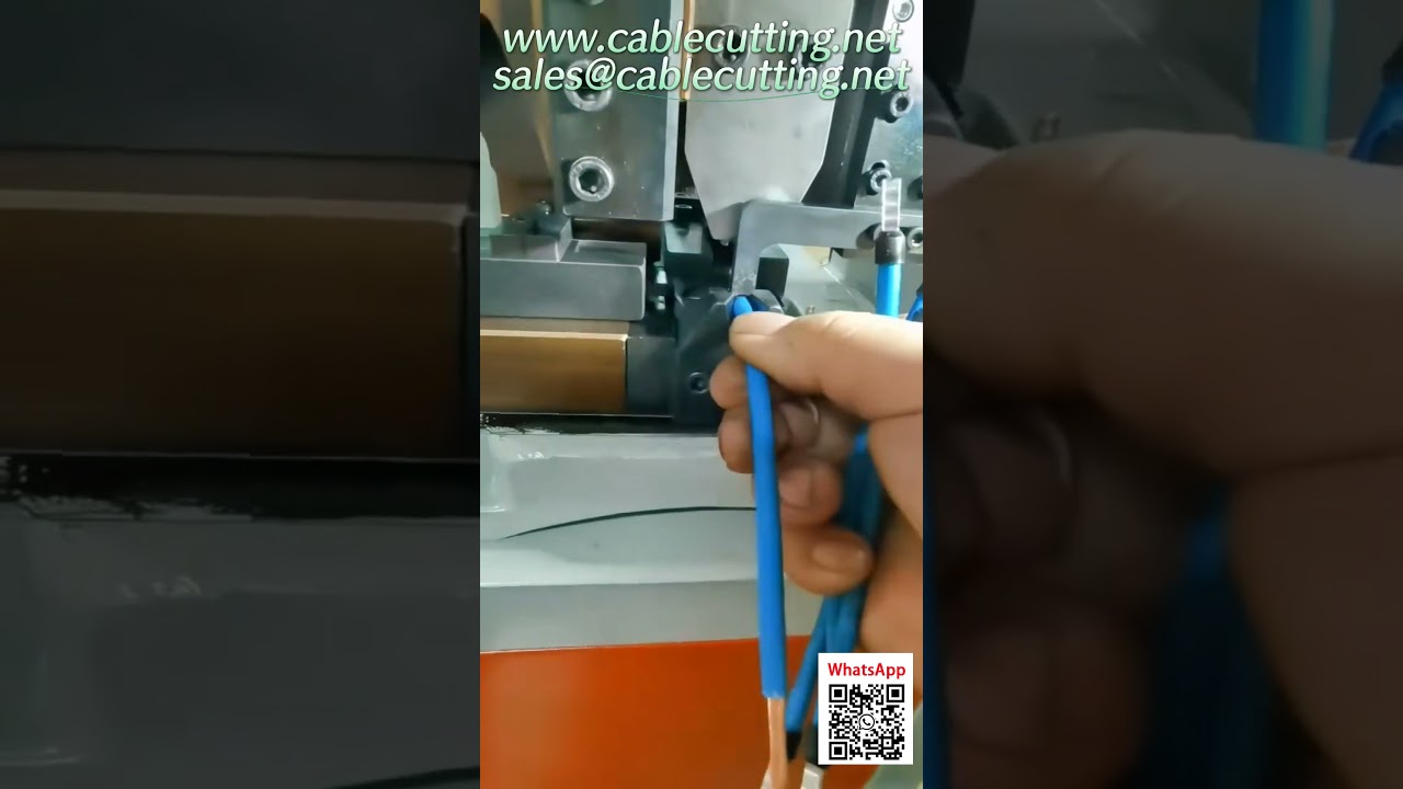 大型チューブ端子圧着機｜振動フィーダー搭載で自動化効率向上