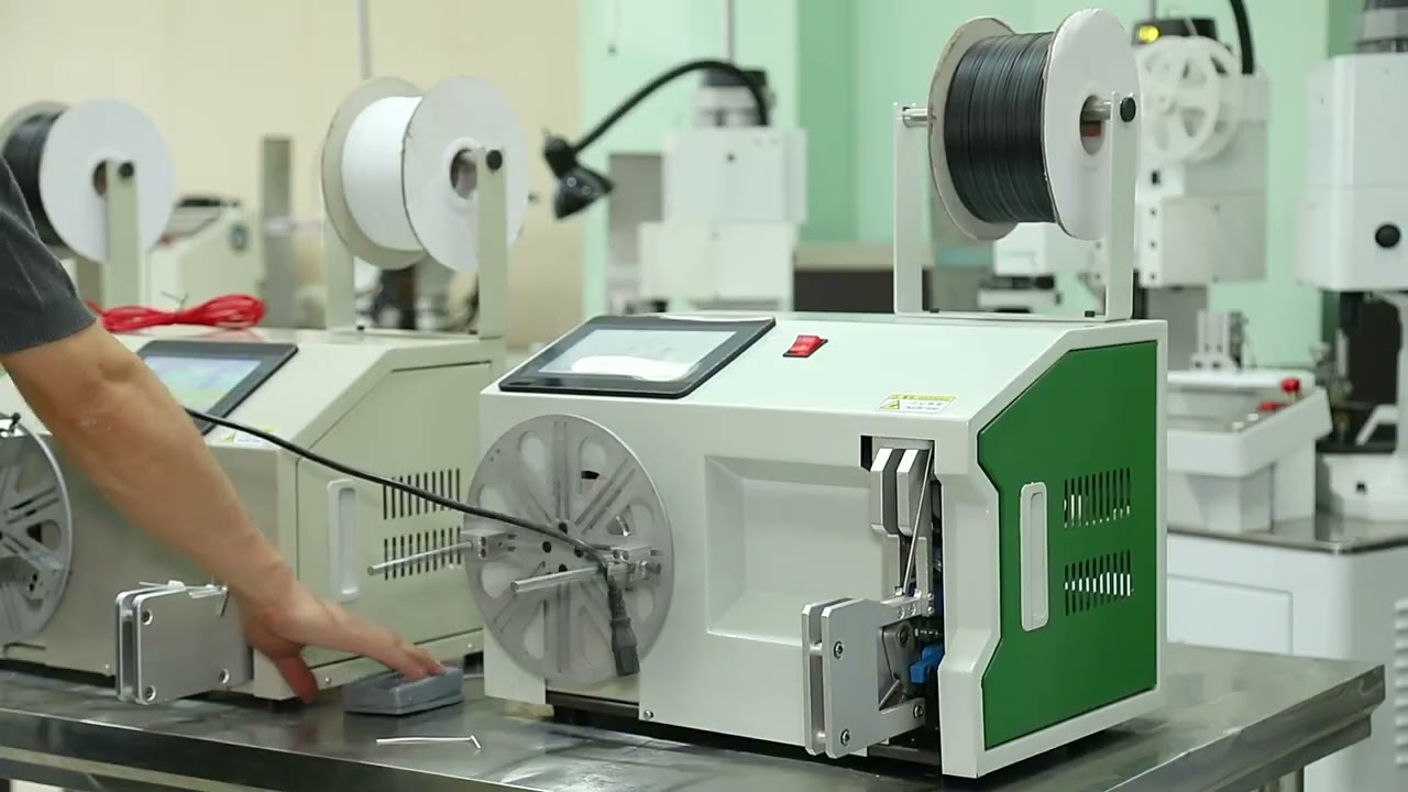 高性能ラインスプーラー機 | 自動ワイヤー巻取り・ケーブル包装装置