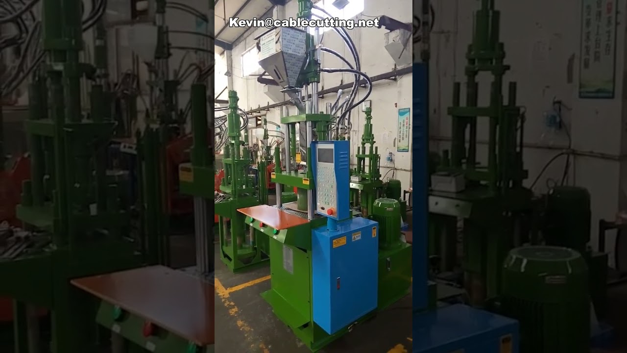 電源プラグ製造用射出成形機｜高精度・自動化生産