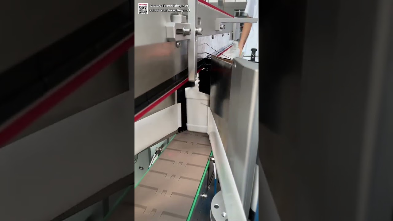 角ボトル用自動両面ラベリングマシン｜前面・背面ステッカー貼付機