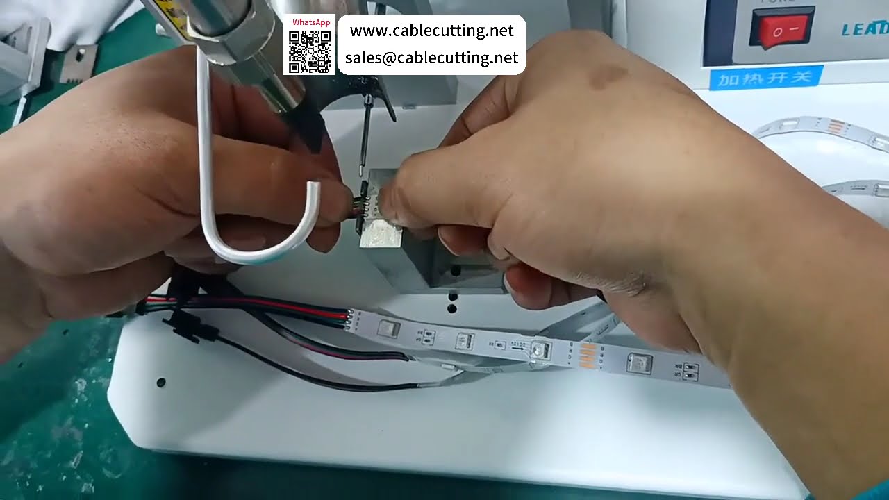 半自動ワイヤはんだ付け機 高速ケーブル加工用精密溶接装置