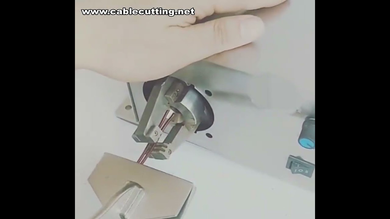 高速多芯線撚り機｜ケーブルコア・銅線自動撚り装置